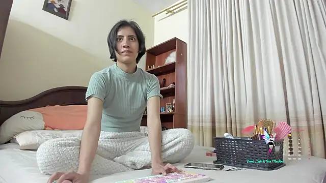 linnie  online show from February 27, 11:21 am