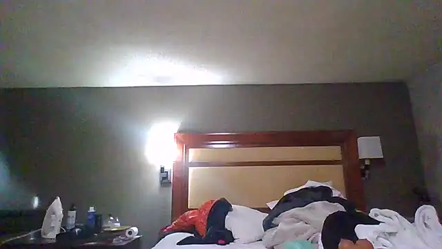 Snapshot of Mrbbc803 chatting on February 18, 9:53 pm Mrbbc803 online show from February 18, 9:53 pm