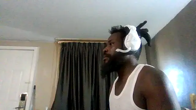Snapshot of Mrbbc803 chatting on October 1, 3:29 pm Mrbbc803 online show from October 1, 3:29 pm