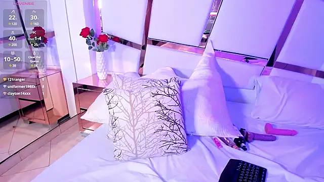 sofia samuels online show from February 3, 10:36 am