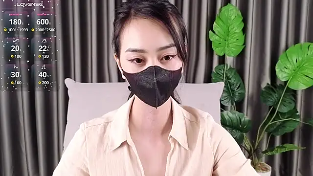 -----Sue----- online show from February 23, 3:40 pm