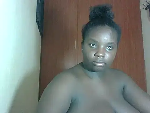 hotebbbyy online show from March 19, 1:04 pm