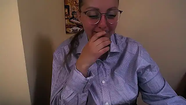  Annabelle Lee online show from October 14, 1:01 pm