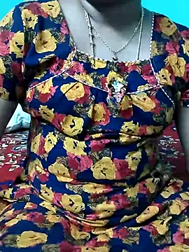 Snapshot of kasmika_kasmika chatting on December 17, 7:48 pm kasmika kasmika online show from December 17, 7:48 pm