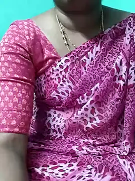 Snapshot of kasmika_kasmika chatting on December 18, 3:11 pm kasmika kasmika online show from December 18, 3:11 pm