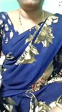 Snapshot of kasmika_kasmika chatting on December 20, 8:28 am kasmika kasmika online show from December 20, 8:28 am