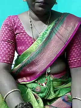 Snapshot of kasmika_kasmika chatting on January 9, 3:55 pm kasmika kasmika online show from January 9, 3:55 pm