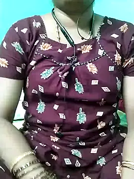 Snapshot of kasmika_kasmika chatting on January 10, 7:43 pm kasmika kasmika online show from January 10, 7:43 pm