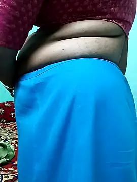 Snapshot of kasmika_kasmika chatting on February 5, 5:42 pm kasmika kasmika online show from February 5, 5:42 pm