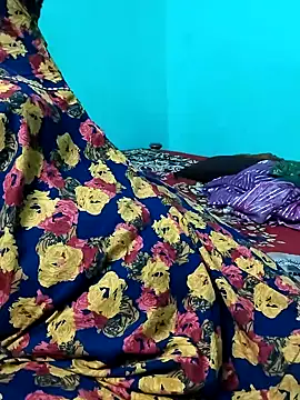 Snapshot of kasmika_kasmika chatting on February 9, 6:26 pm kasmika kasmika online show from February 9, 6:26 pm