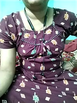 Snapshot of kasmika_kasmika chatting on February 10, 6:35 pm kasmika kasmika online show from February 10, 6:35 pm