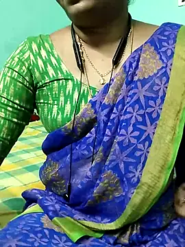 Snapshot of kasmika_kasmika chatting on February 17, 4:48 pm kasmika kasmika online show from February 17, 4:48 pm