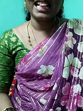 Snapshot of kasmika_kasmika chatting on March 17, 4:54 pm kasmika kasmika online show from March 17, 4:54 pm