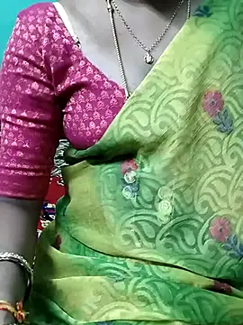 Snapshot of kasmika_kasmika chatting on March 18, 5:10 pm kasmika kasmika online show from March 18, 5:10 pm