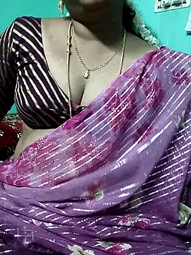 Snapshot of kasmika_kasmika chatting on March 19, 5:39 pm kasmika kasmika online show from March 19, 5:39 pm