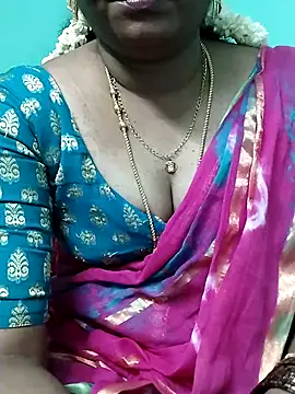 Snapshot of kasmika_kasmika chatting on March 20, 4:53 pm kasmika kasmika online show from March 20, 4:53 pm