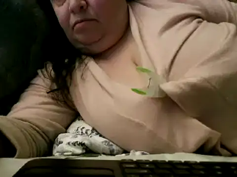 Snapshot of WHITEDAROSE chatting on February 10, 10:40 pm WHITEDAROSE online show from February 10, 10:40 pm