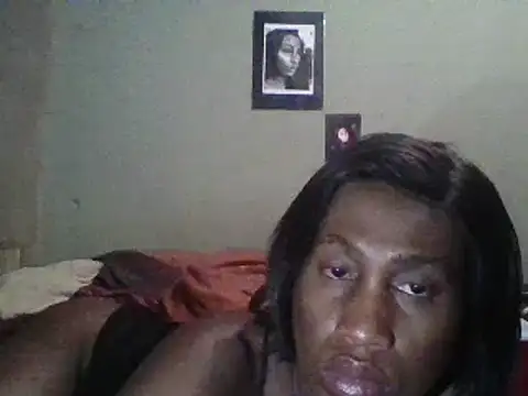 Snapshot of Moorella1 chatting on March 9, 3:32 am Moorella1 online show from March 9, 3:32 am