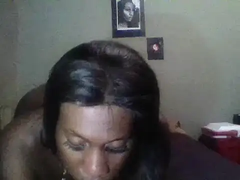 Snapshot of Moorella1 chatting on March 10, 3:12 am Moorella1 online show from March 10, 3:12 am