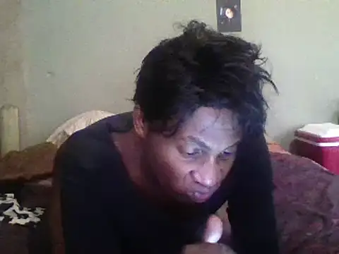 Snapshot of Moorella1 chatting on March 12, 10:05 am Moorella1 online show from March 12, 10:05 am