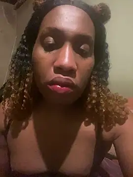 Snapshot of Moorella1 chatting on February 5, 9:52 pm Moorella1 online show from February 5, 9:52 pm