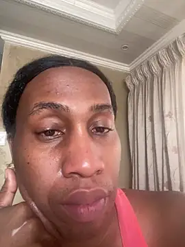 Snapshot of Moorella1 chatting on February 17, 10:45 am Moorella1 online show from February 17, 10:45 am