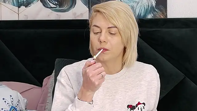 tanyagrey online show from February 9, 6:39 am