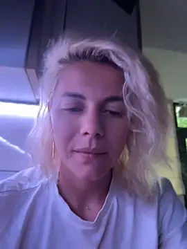 tanyagrey online show from June 18, 6:02 am