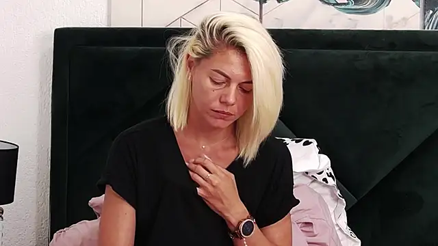 tanyagrey online show from July 21, 7:11 am