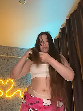 Snapshot of your_toxic_cum chatting on May 26, 6:48 pm your toxic cum online show from May 26, 6:48 pm