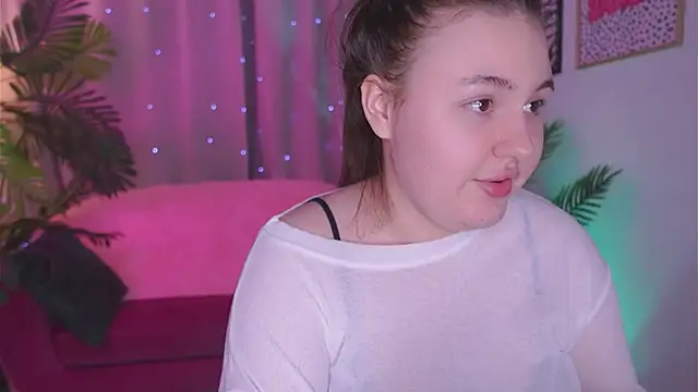 Mia  Peach online show from March 20, 7:14 am