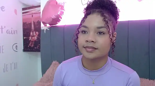 Snapshot of KittyBrookex chatting on February 19, 1:39 pm KittyBrookex online show from February 19, 1:39 pm