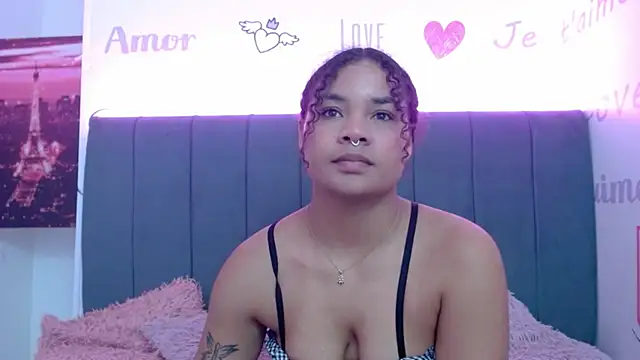 Snapshot of KittyBrookex chatting on February 22, 3:14 pm KittyBrookex online show from February 22, 3:14 pm