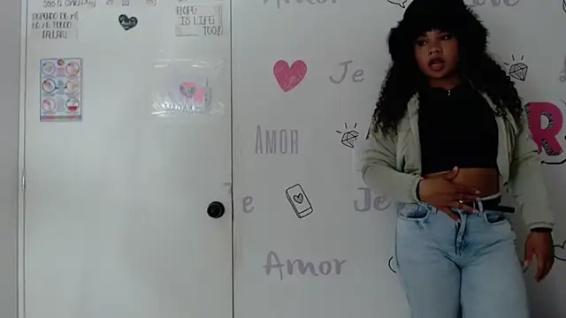 Snapshot of KittyBrookex chatting on March 3, 1:42 pm KittyBrookex online show from March 3, 1:42 pm