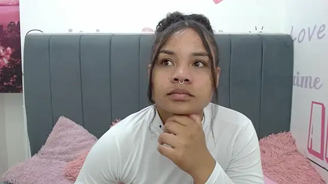 Snapshot of KittyBrookex chatting on March 21, 1:56 pm KittyBrookex online show from March 21, 1:56 pm