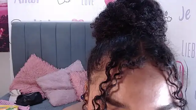 Snapshot of KittyBrookex chatting on September 30, 2:33 pm KittyBrookex online show from September 30, 2:33 pm