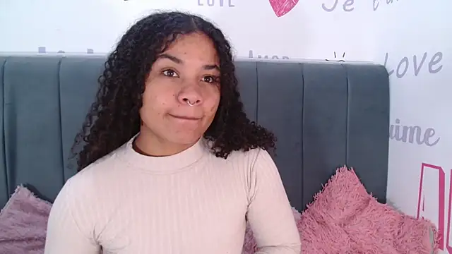 Snapshot of KittyBrookex chatting on October 28, 2:31 pm KittyBrookex online show from October 28, 2:31 pm