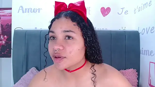 Snapshot of KittyBrookex chatting on October 31, 1:45 pm KittyBrookex online show from October 31, 1:45 pm