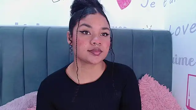 Snapshot of KittyBrookex chatting on November 13, 3:11 pm KittyBrookex online show from November 13, 3:11 pm