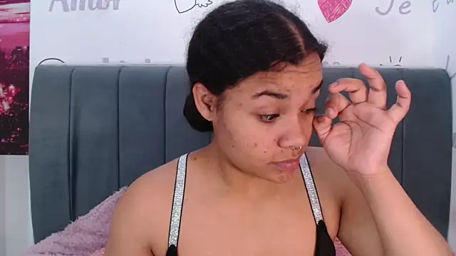 Snapshot of KittyBrookex chatting on November 15, 4:21 am KittyBrookex online show from November 15, 4:21 am