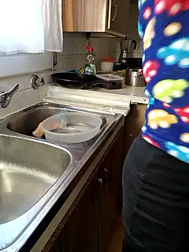 Snapshot of lamorbosa37 chatting on January 6, 2:21 pm lamorbosa37 online show from January 6, 2:21 pm