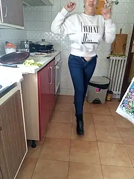 Snapshot of lamorbosa37 chatting on January 12, 11:59 am lamorbosa37 online show from January 12, 11:59 am