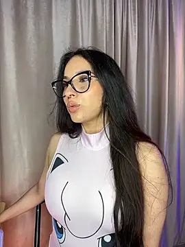 Snapshot of ThaliaRivera_ chatting on February 25, 12:03 am ThaliaRivera  online show from February 25, 12:03 am