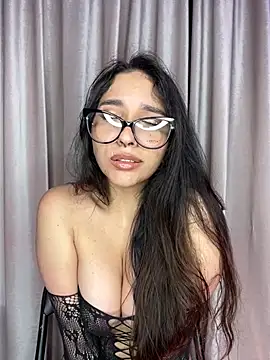 Snapshot of ThaliaRivera_ chatting on March 15, 2:03 am ThaliaRivera  online show from March 15, 2:03 am