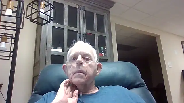 Snapshot of bootlegmanz chatting on September 10, 9:15 pm bootlegmanz online show from September 10, 9:15 pm