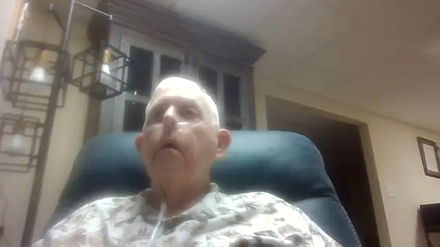 Snapshot of bootlegmanz chatting on September 16, 1:01 pm bootlegmanz online show from September 16, 1:01 pm