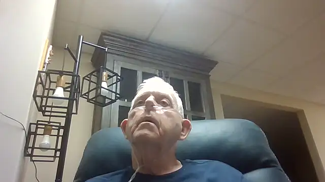 Snapshot of bootlegmanz chatting on September 19, 12:56 am bootlegmanz online show from September 19, 12:56 am