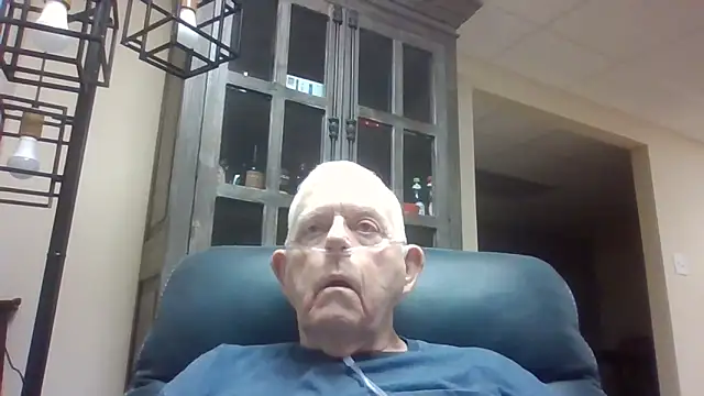 Snapshot of bootlegmanz chatting on September 20, 11:33 am bootlegmanz online show from September 20, 11:33 am