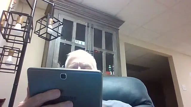 Snapshot of bootlegmanz chatting on September 30, 5:40 pm bootlegmanz online show from September 30, 5:40 pm