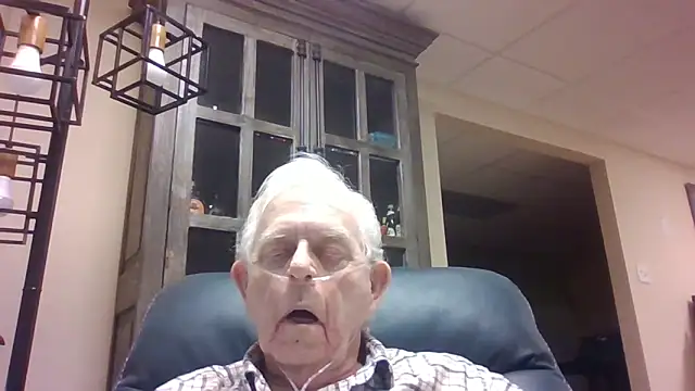 bootlegmanz online show from February 18, 6:04 pm